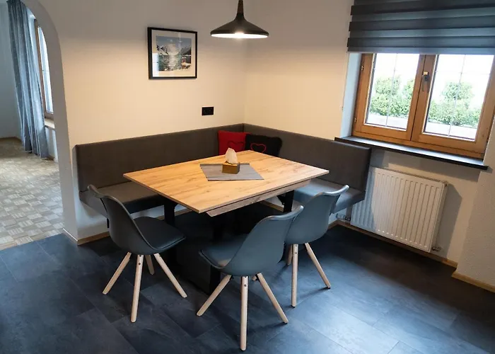 Luse Living 마우라흐